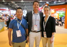 Global Produce from South Africa is active in Asia, particularly China and Vietnam. The company is integrating vertically. On the photo XinLong Mai en Rutger van Wulfen.